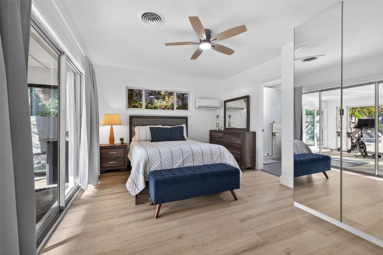 490 Coffee Pot Riviera Ne, Saint Petersburg, FL 33704 Photo