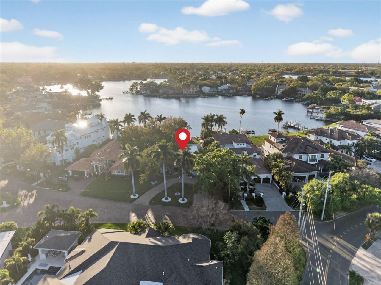 490 Coffee Pot Riviera Ne, Saint Petersburg, FL 33704 Photo