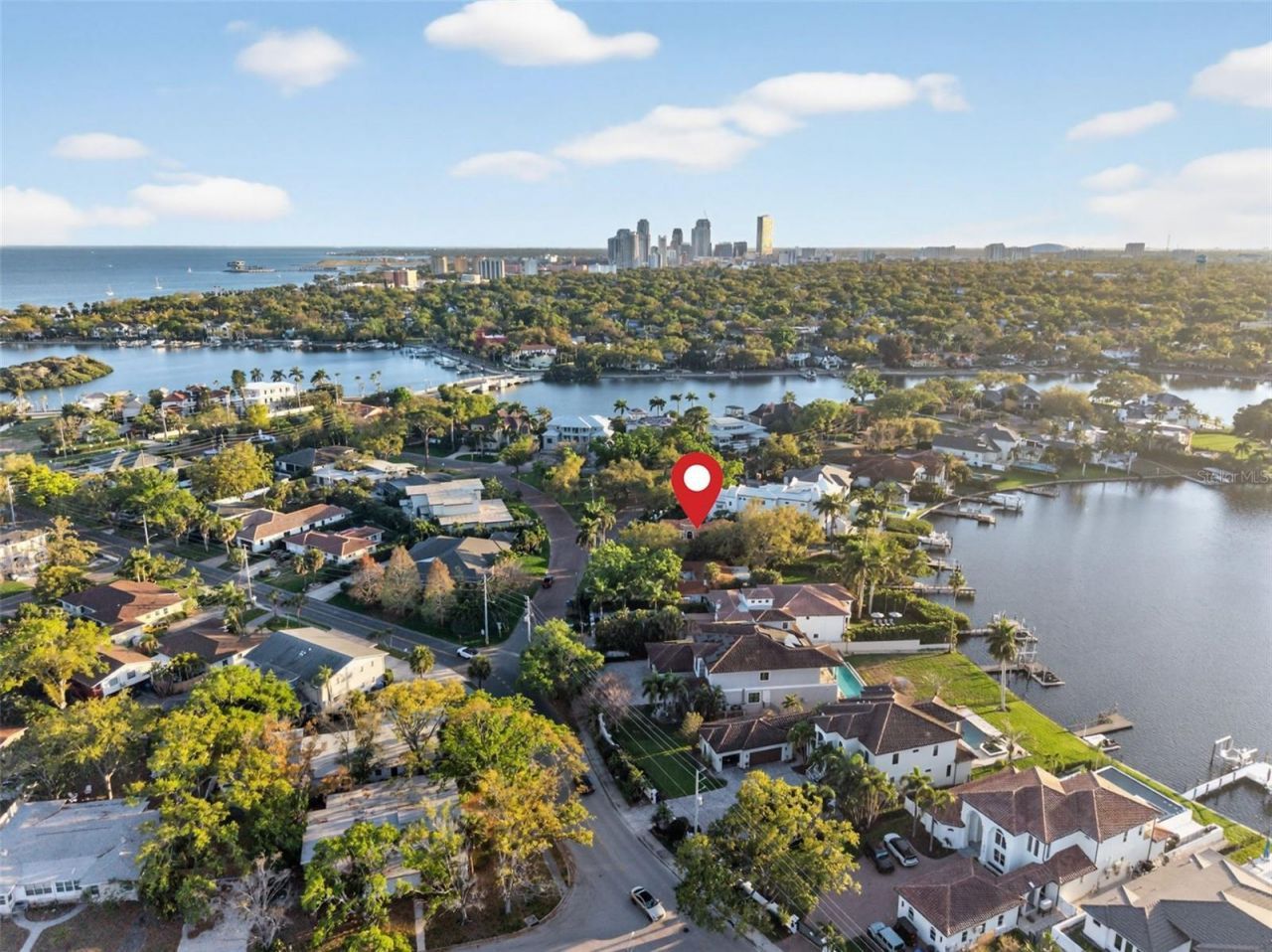 490 Coffee Pot Riviera Ne, Saint Petersburg, FL 33704 Photo