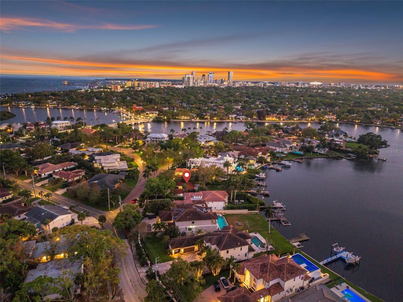 490 Coffee Pot Riviera Ne, Saint Petersburg, FL 33704 Photo