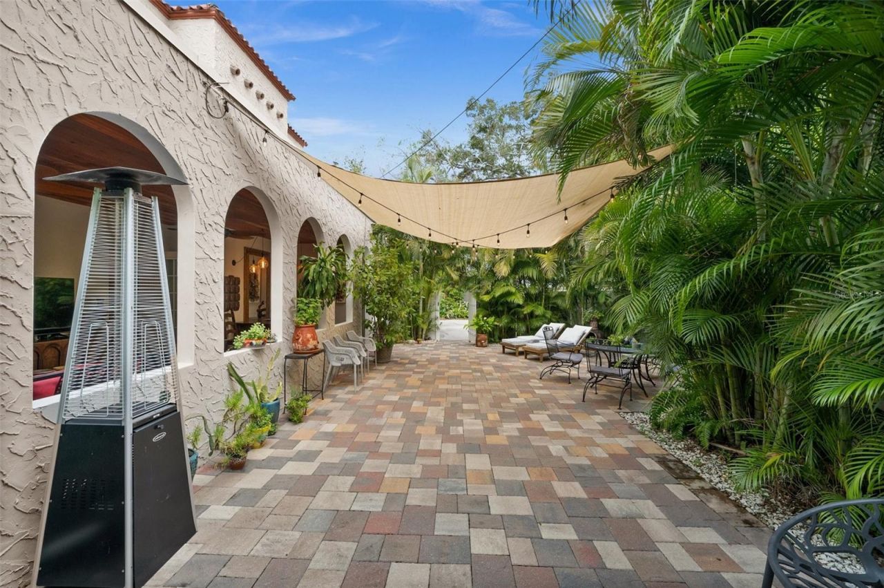 325 49th Street N, Saint Petersburg, FL 33710 Photo