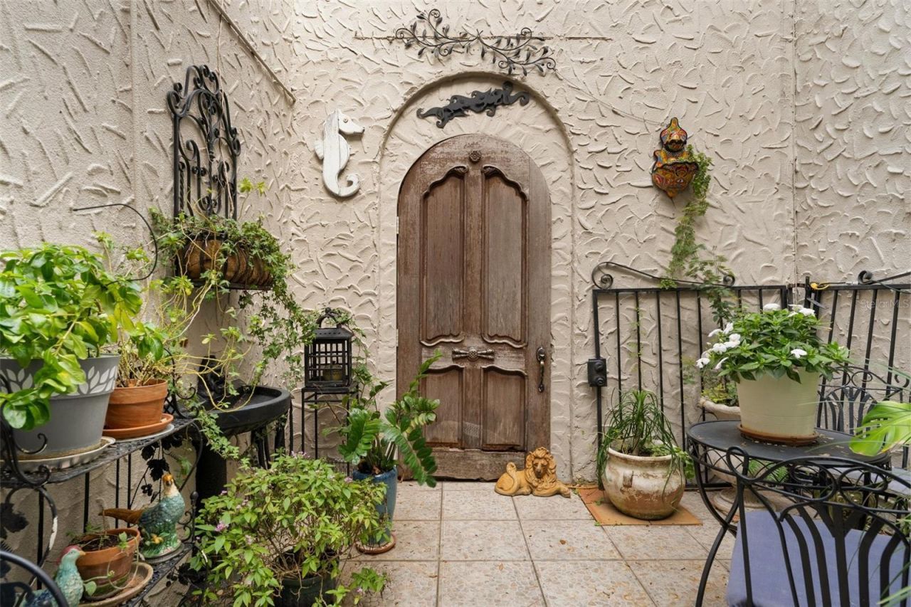 325 49th Street N, Saint Petersburg, FL 33710 Photo