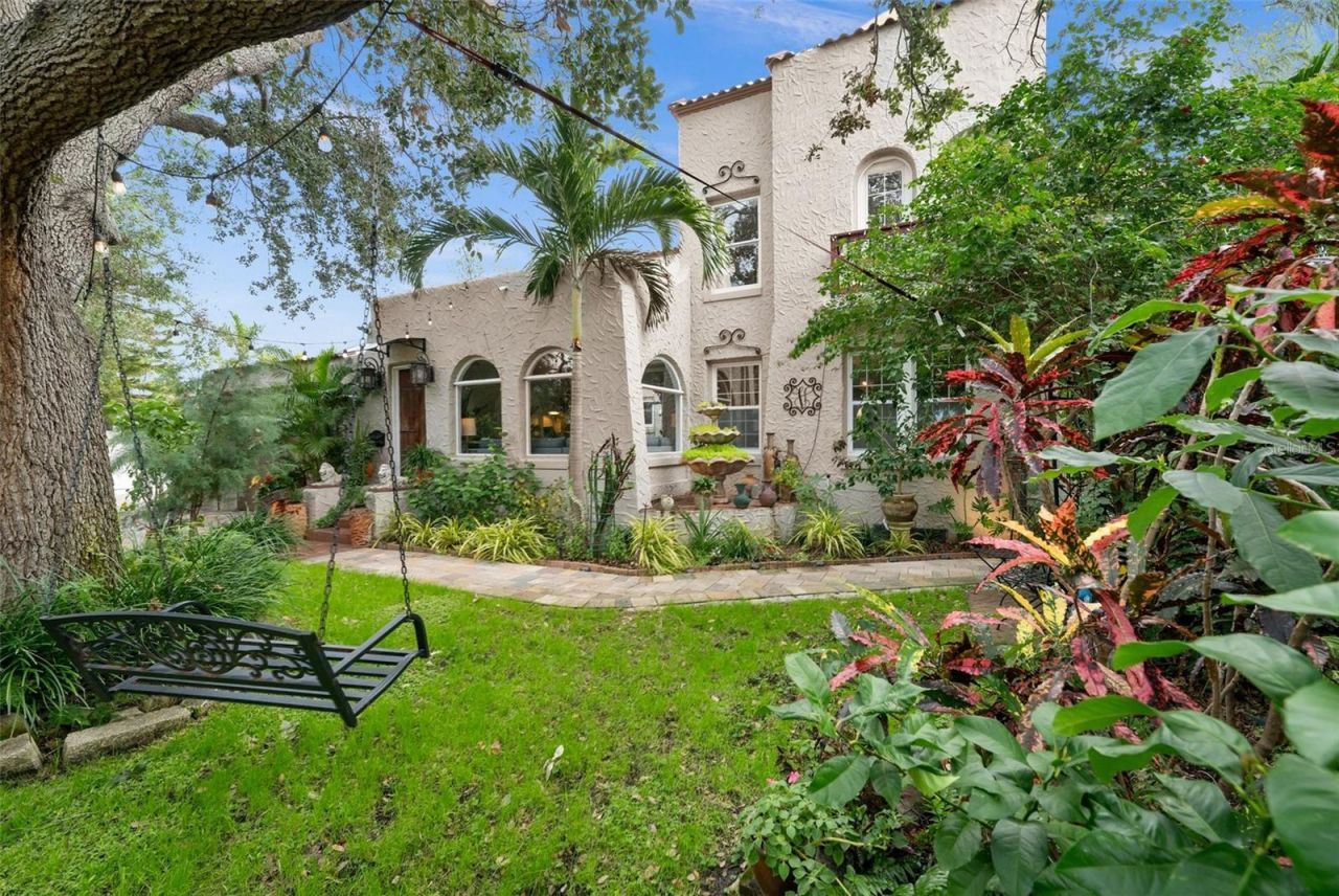 325 49th Street N, Saint Petersburg, FL 33710 Photo