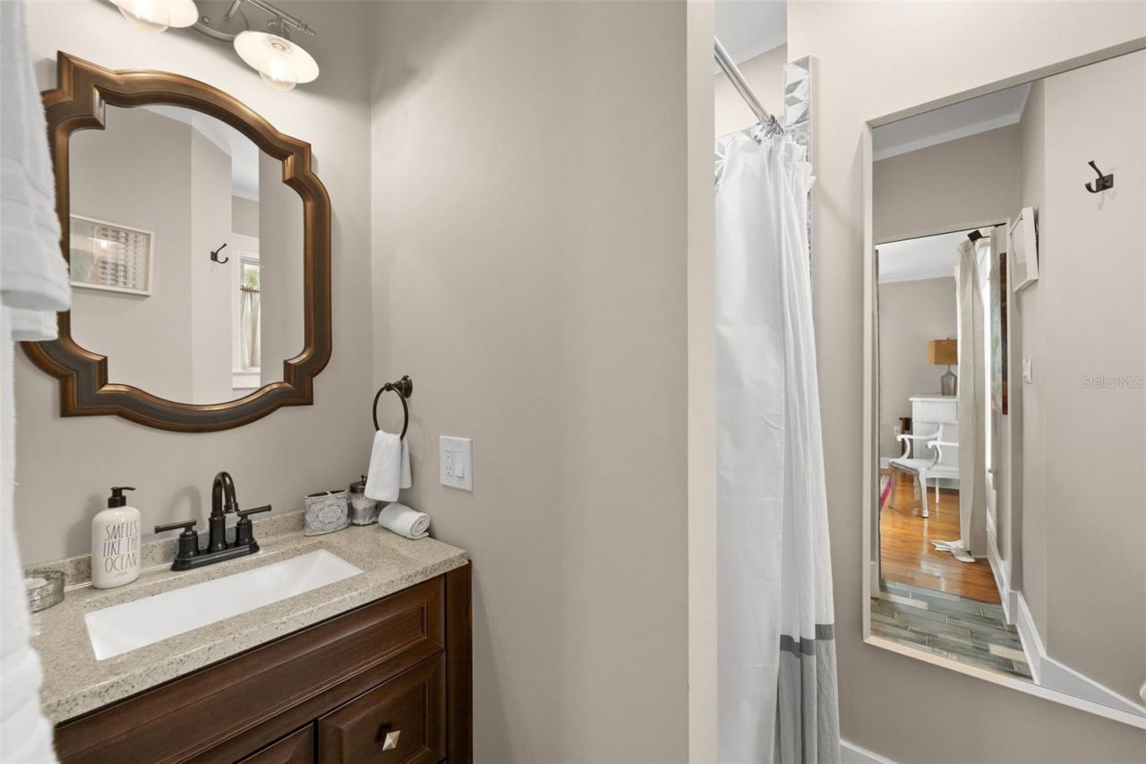 325 49th Street N, Saint Petersburg, FL 33710 Photo