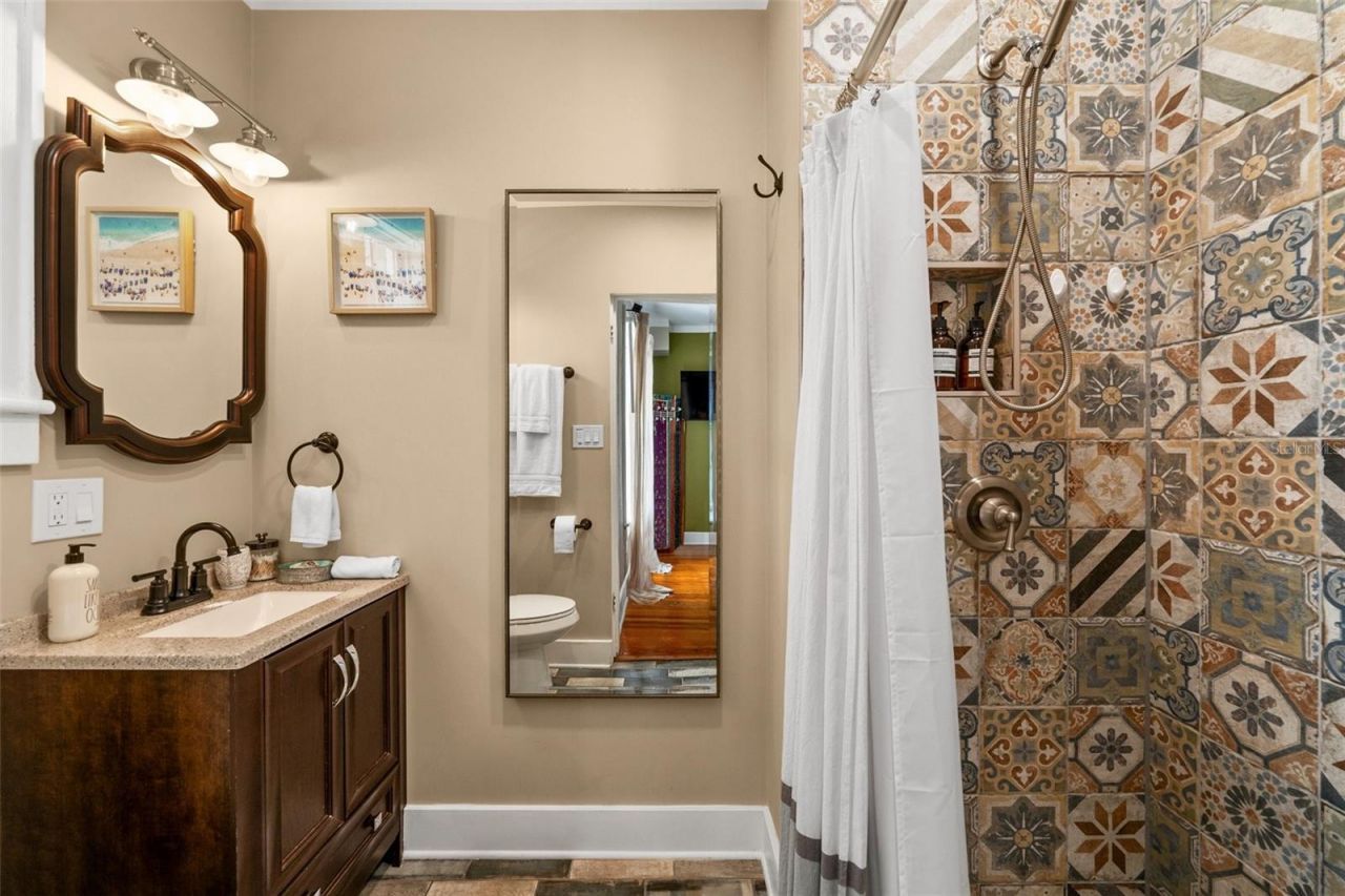 325 49th Street N, Saint Petersburg, FL 33710 Photo