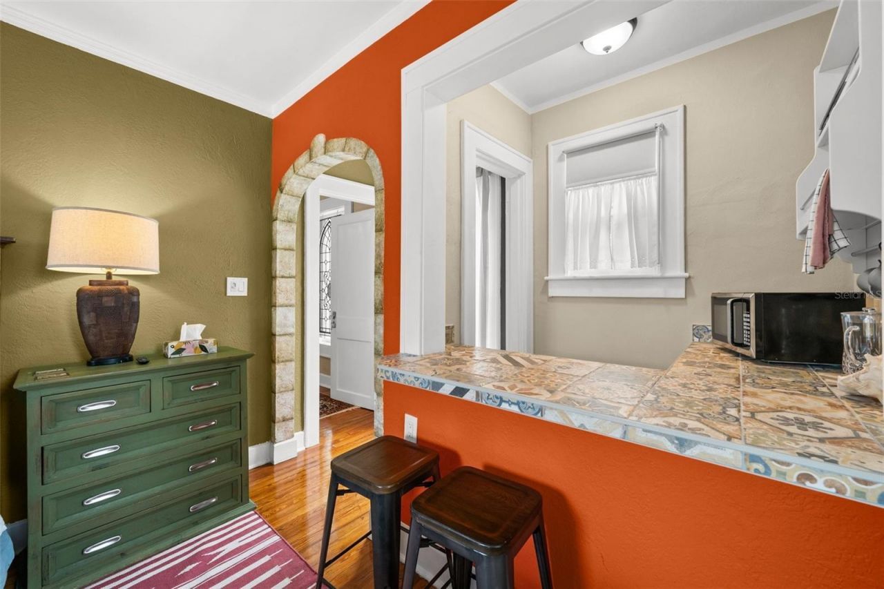 325 49th Street N, Saint Petersburg, FL 33710 Photo