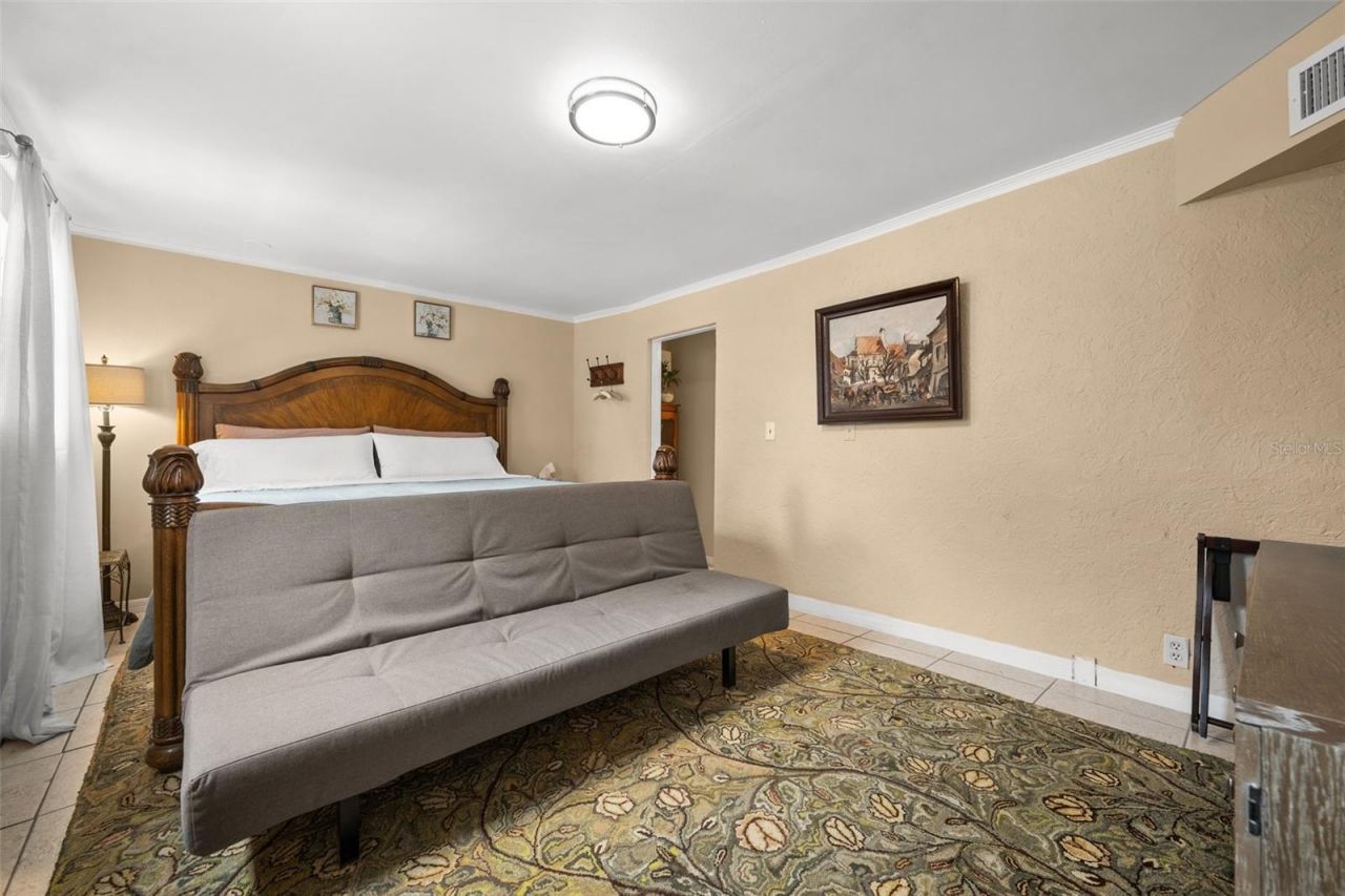 325 49th Street N, Saint Petersburg, FL 33710 Photo