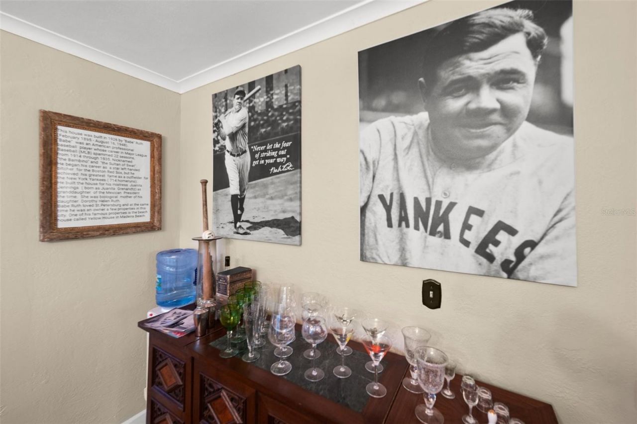 325 49th Street N, Saint Petersburg, FL 33710 Photo