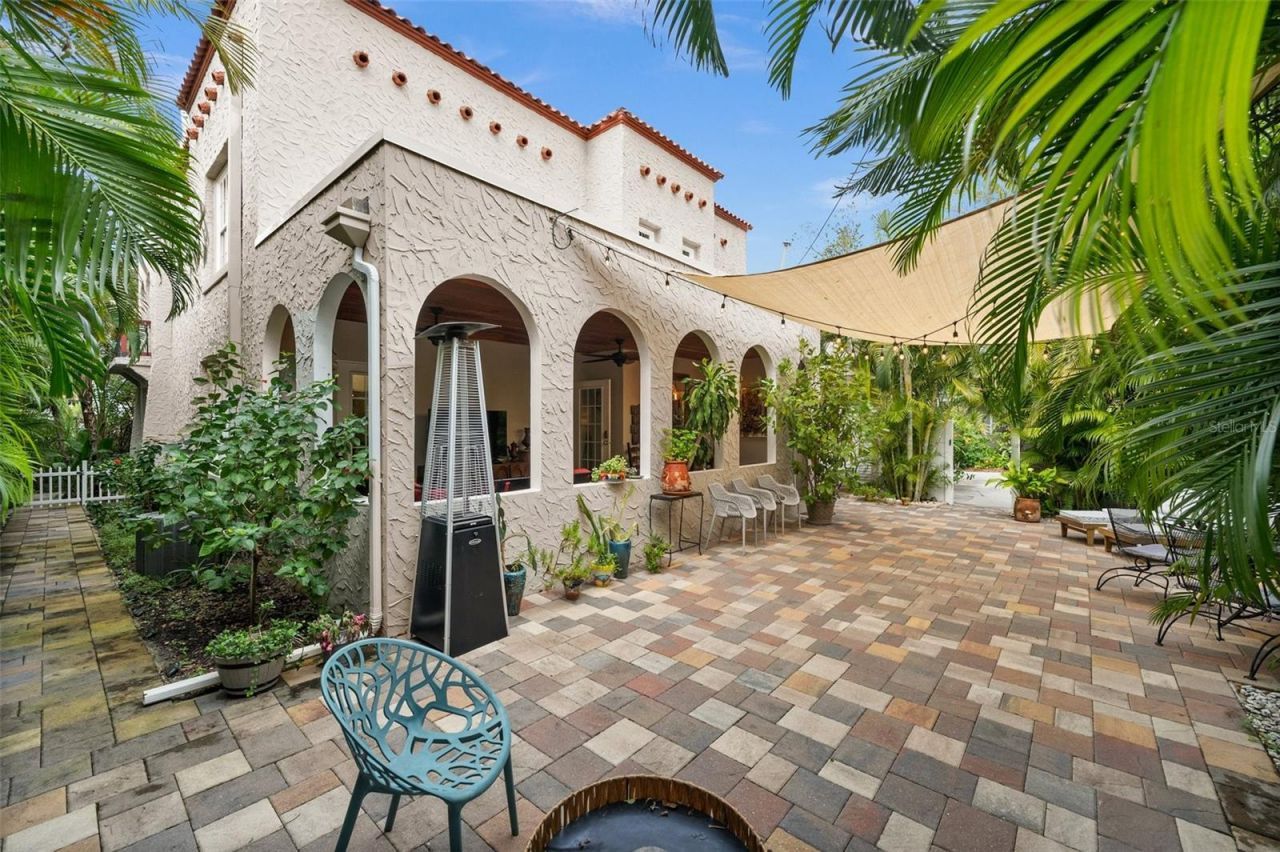 325 49th Street N, Saint Petersburg, FL 33710 Photo