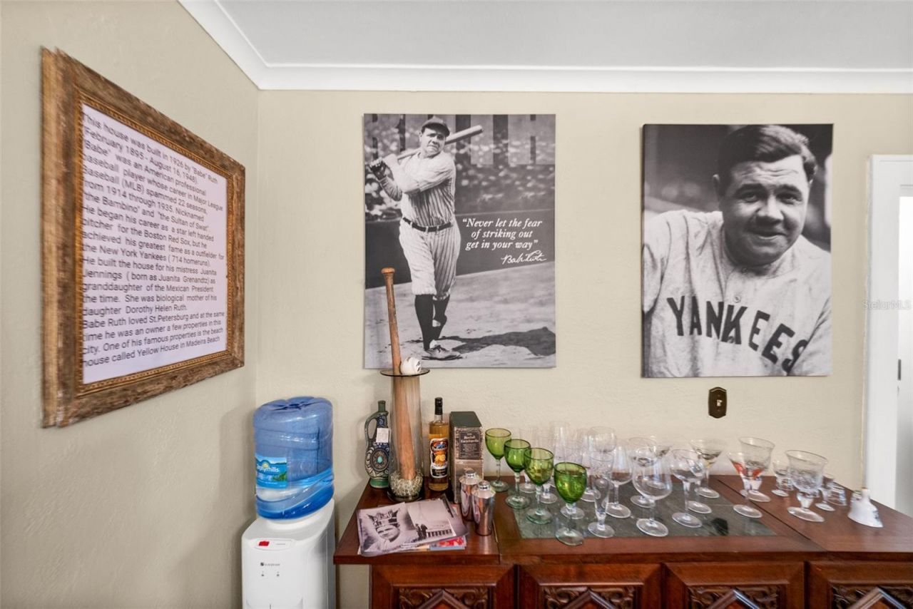 325 49th Street N, Saint Petersburg, FL 33710 Photo