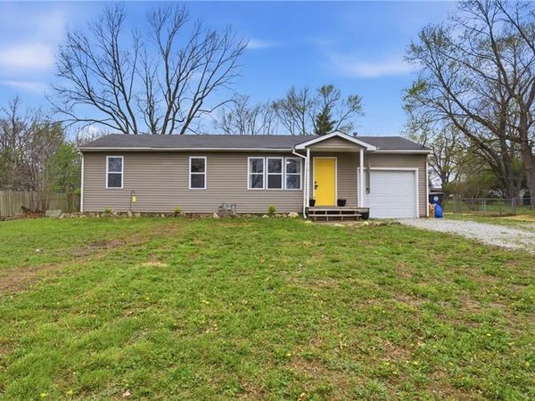 17410 Chestnut Drive, Belton, MO 64012