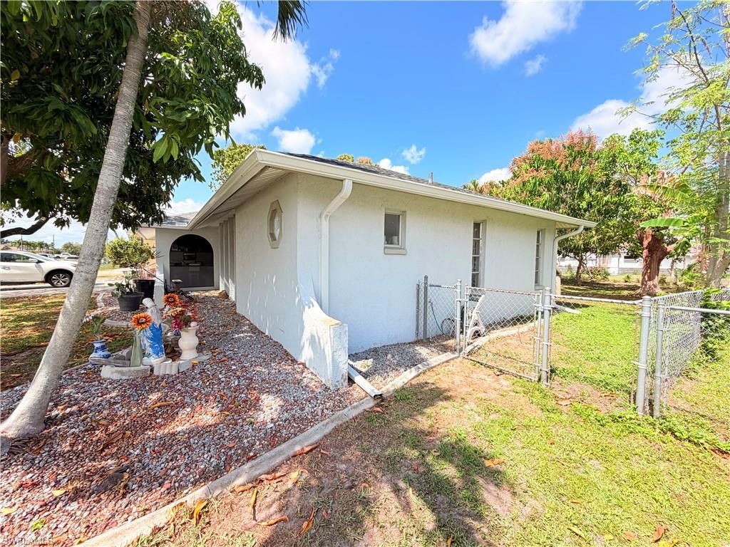 1439 SE 15th St, Cape Coral, FL 33990 Photo