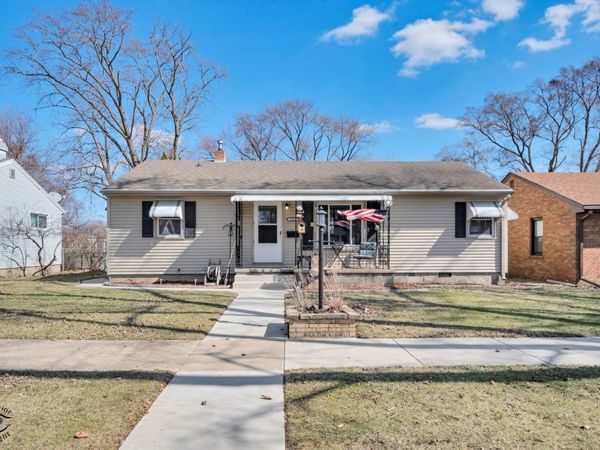 1562 S 5th Avenue , Kankakee, IL 60901