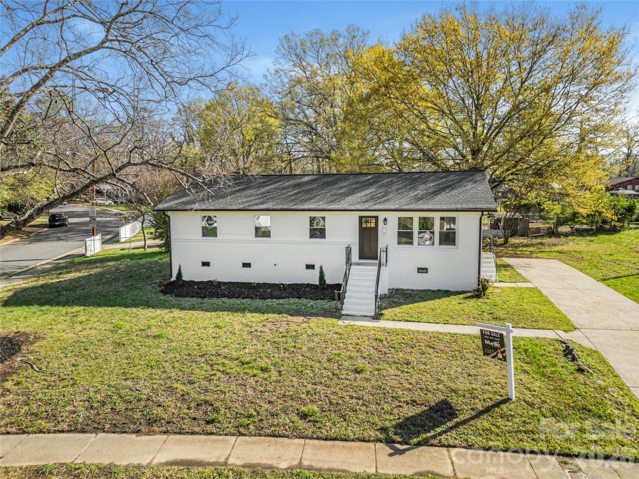 4629 Hidden Valley Road, Charlotte, NC 28213 Main Photo