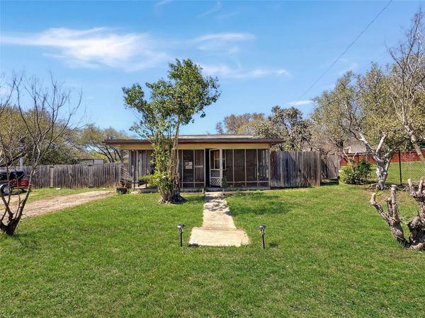10900 2nd ST , Jonestown, TX 78645