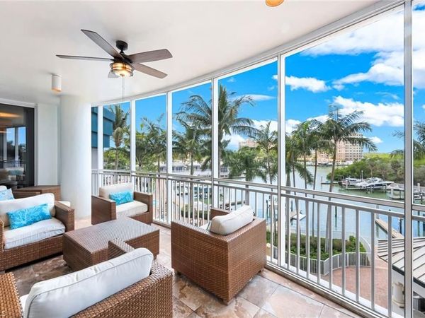 13675 Vanderbilt DR, Unit 406, NAPLES, FL 34110