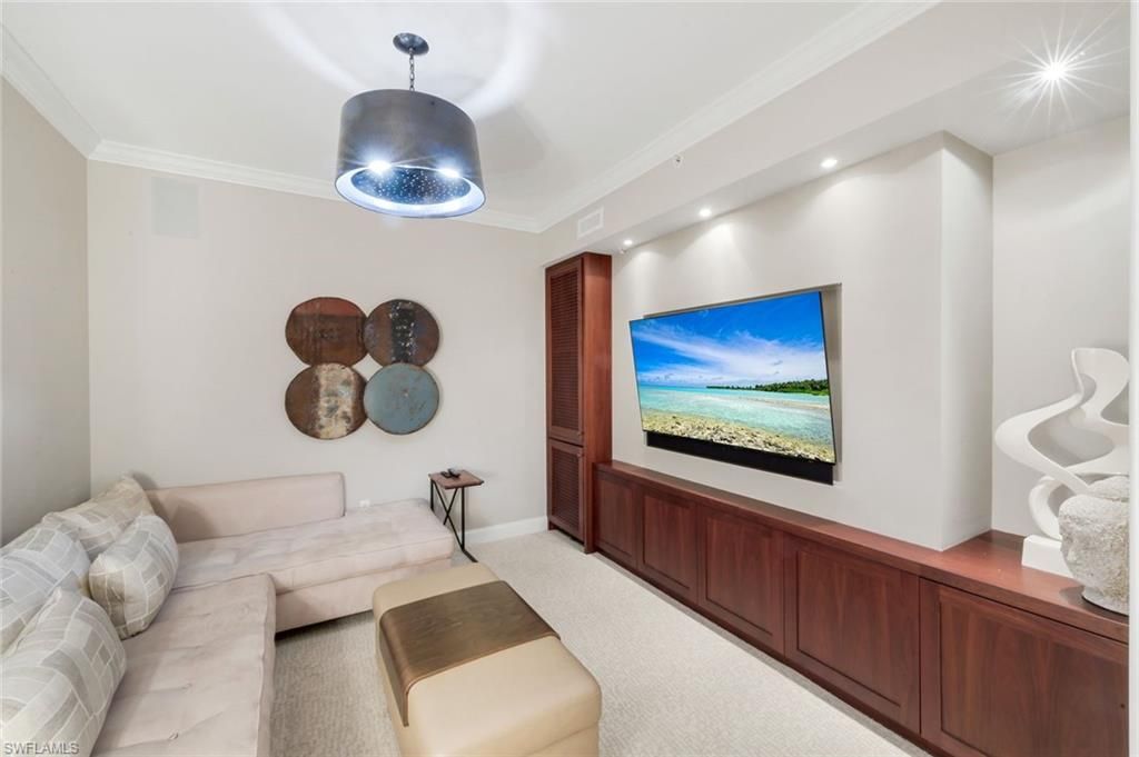 13675 Vanderbilt Dr, Unit 406, Naples, FL 34110 Photo