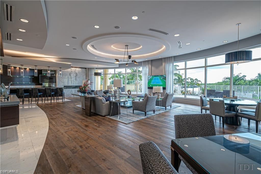 13675 Vanderbilt Dr, Unit 406, Naples, FL 34110 Photo