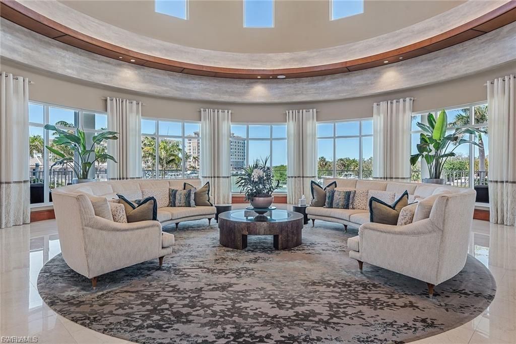 13675 Vanderbilt Dr, Unit 406, Naples, FL 34110 Photo