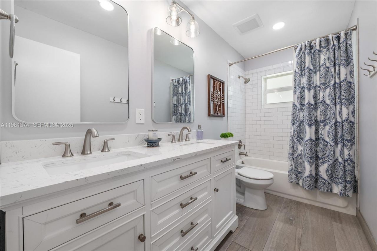 18044 SW 89th Pl , Palmetto Bay, FL 33157 Photo