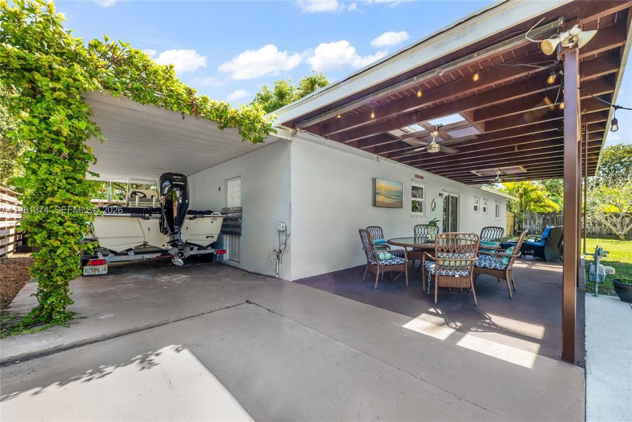 18044 SW 89th Pl, Palmetto Bay, FL 33157 Photo
