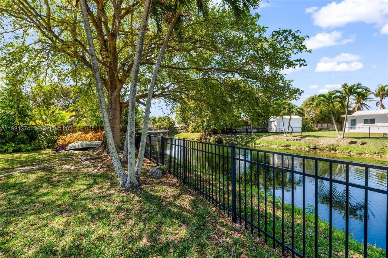 18044 SW 89th Pl , Palmetto Bay, FL 33157 Photo