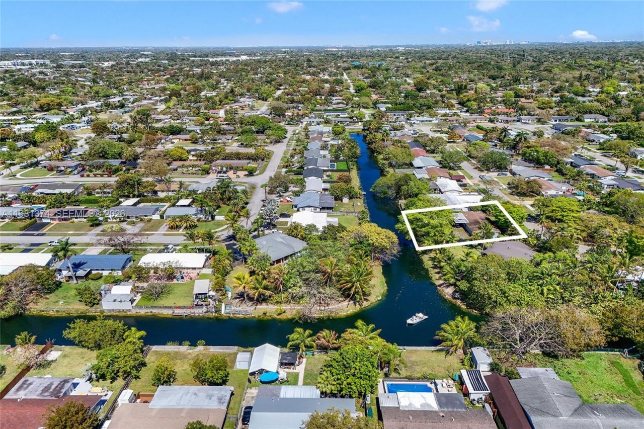 18044 SW 89th Pl , Palmetto Bay, FL 33157 Photo