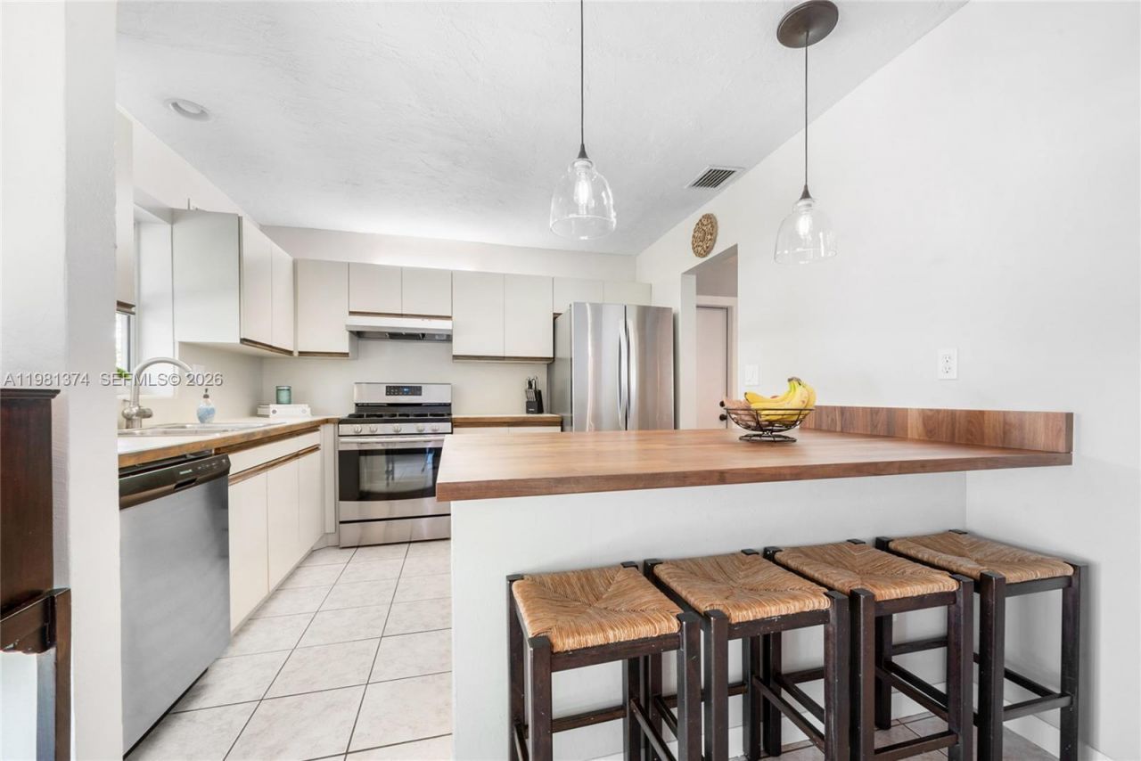 18044 SW 89th Pl , Palmetto Bay, FL 33157 Photo