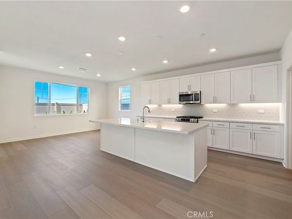 3812 Crossen Drive, Corona, CA 92883