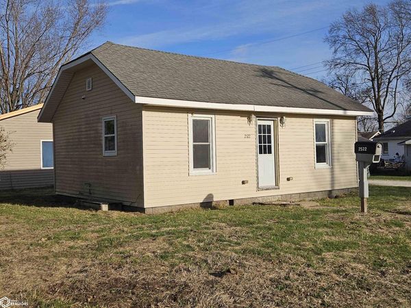 2522 Avenue H, Fort Madison, IA 52627