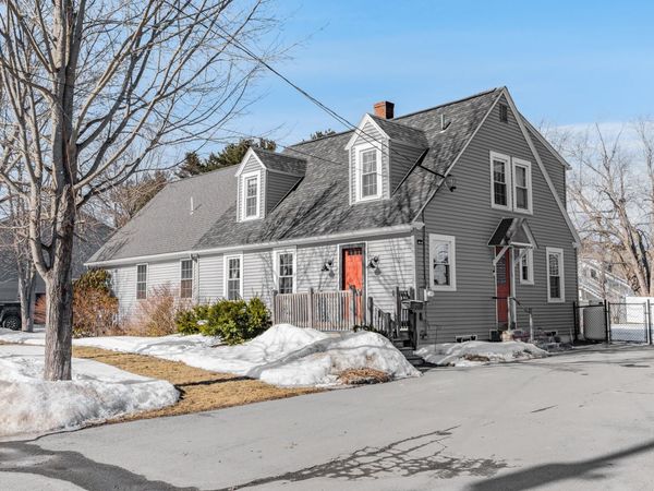 15 Fairfax Street, Bangor, ME 04401