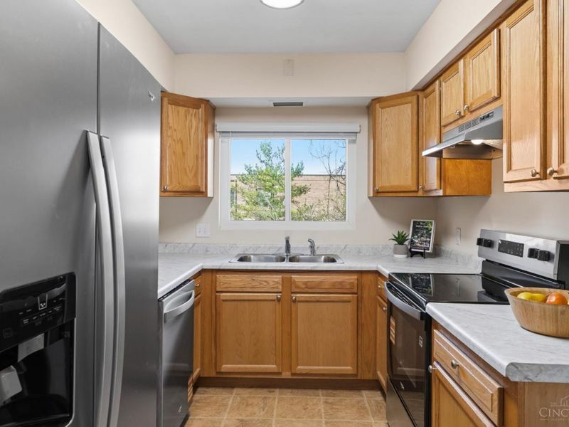 3566 Amberacres Drive, Unit 4, Cincinnati, OH 45237 Photo 14