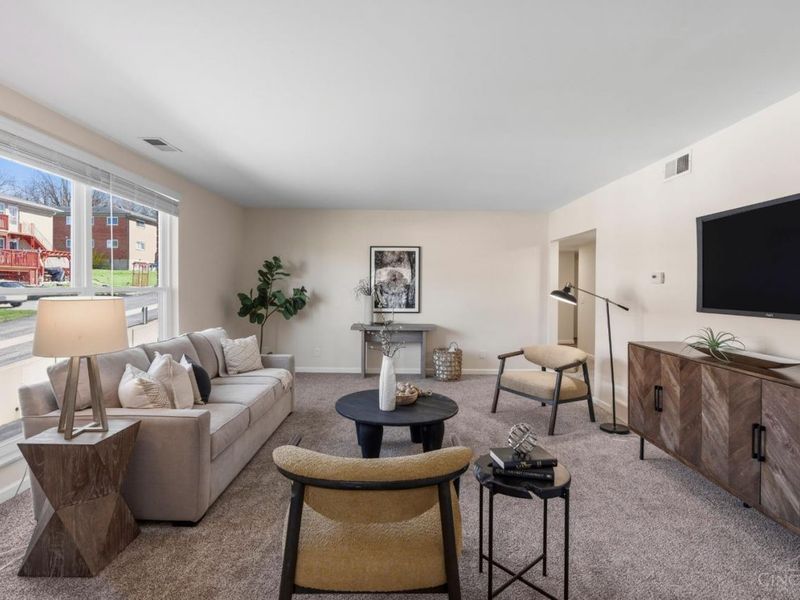 3566 Amberacres Drive, Unit 4, Cincinnati, OH 45237 Photo 4