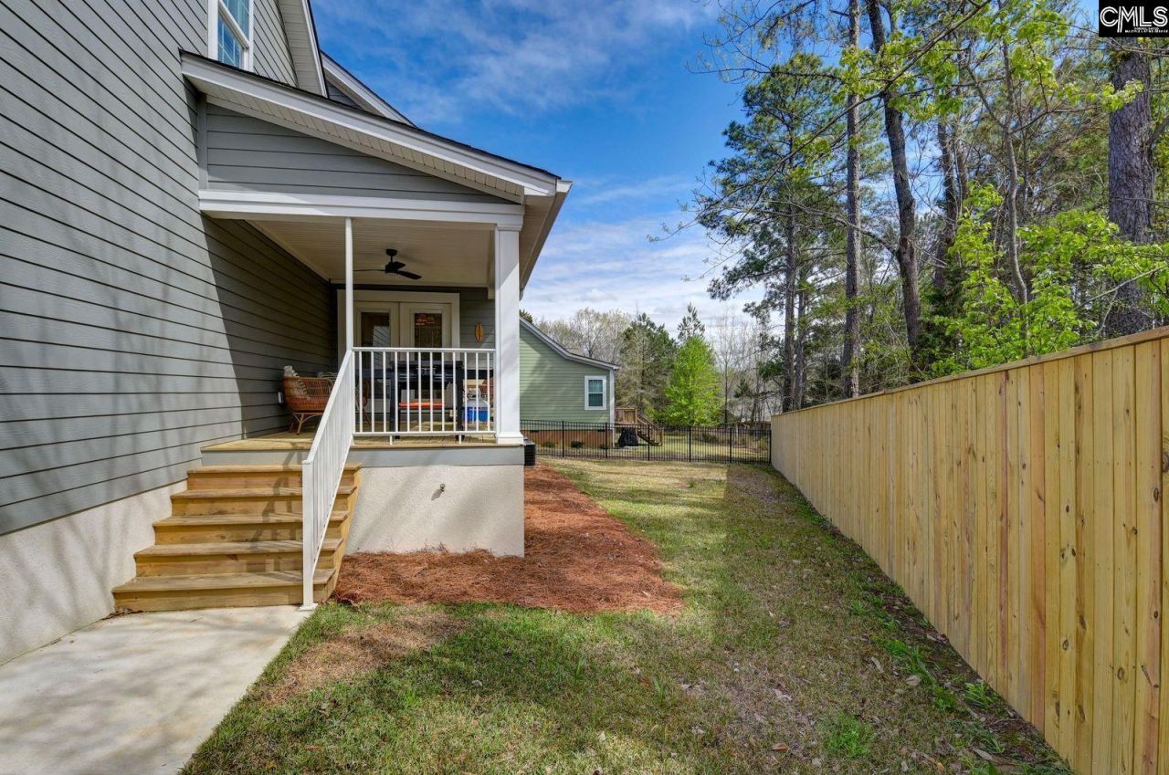 344 Redstone Way Photo 22