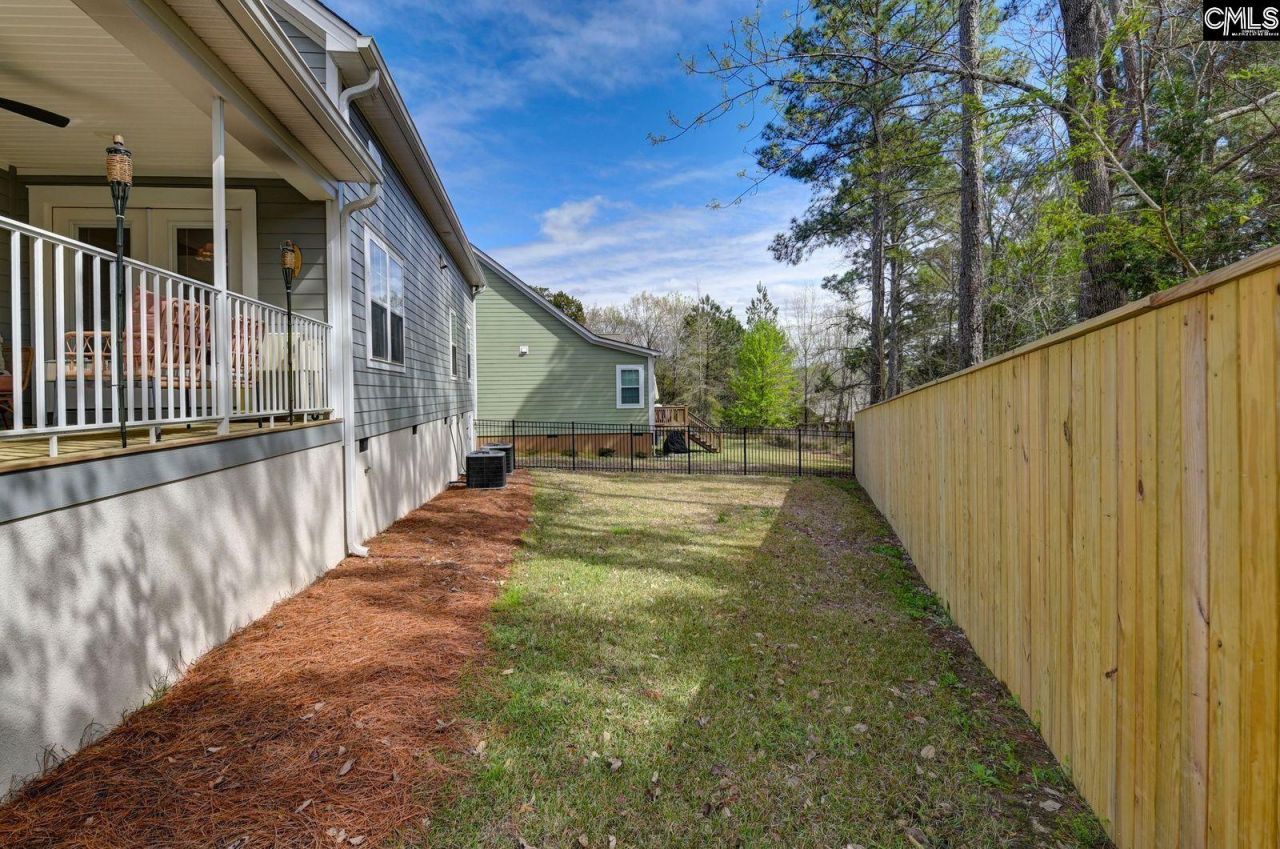 344 Redstone Way Photo 23