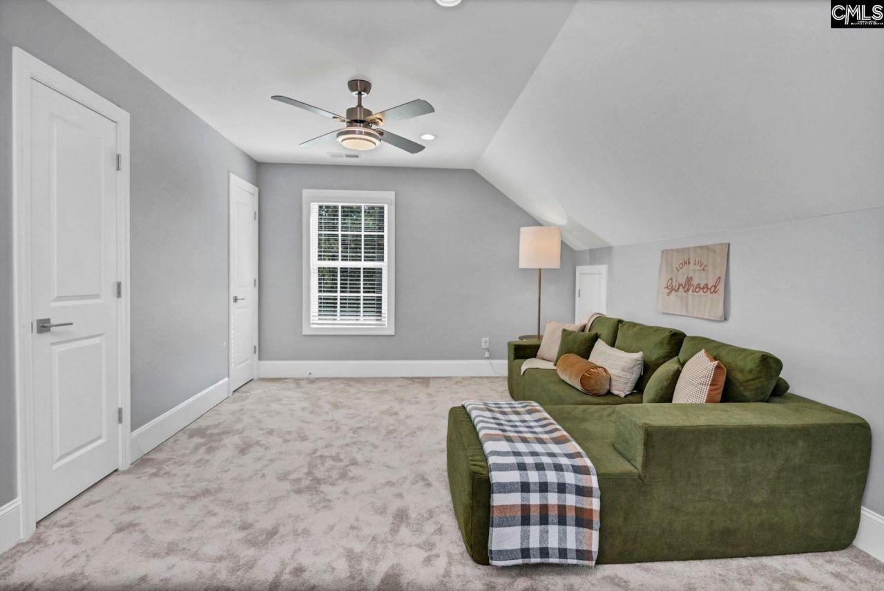 344 Redstone Way  Photo 44