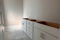 905 Ash St. photo 4