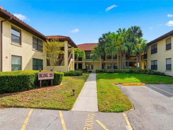 2506 HAMMOCK COURT , Unit 2506, CLEARWATER, FL 33761