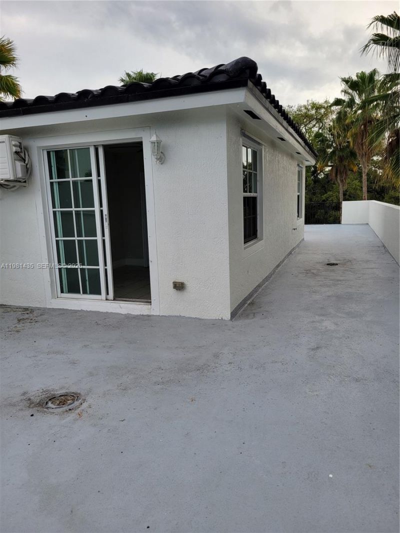 413 SW 5th St , Fort Lauderdale, FL 33315 Photo