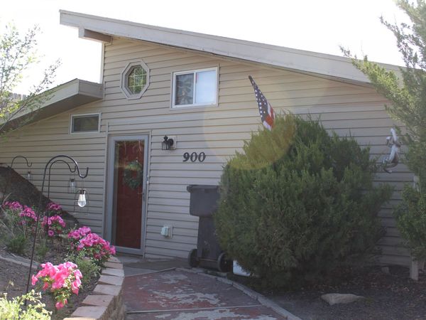 900 3rd Avenue, Edgemont, SD 57735