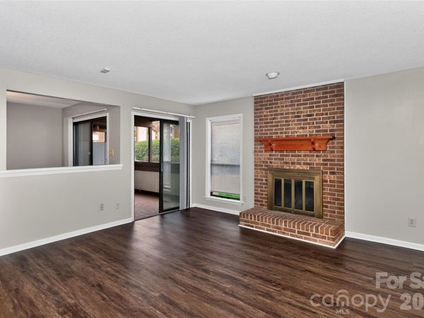 7302 Winery Lane , Charlotte, NC 28227