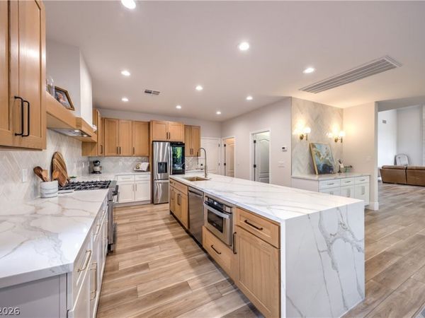 9901 Laurel Springs Avenue, Las Vegas, NV 89134