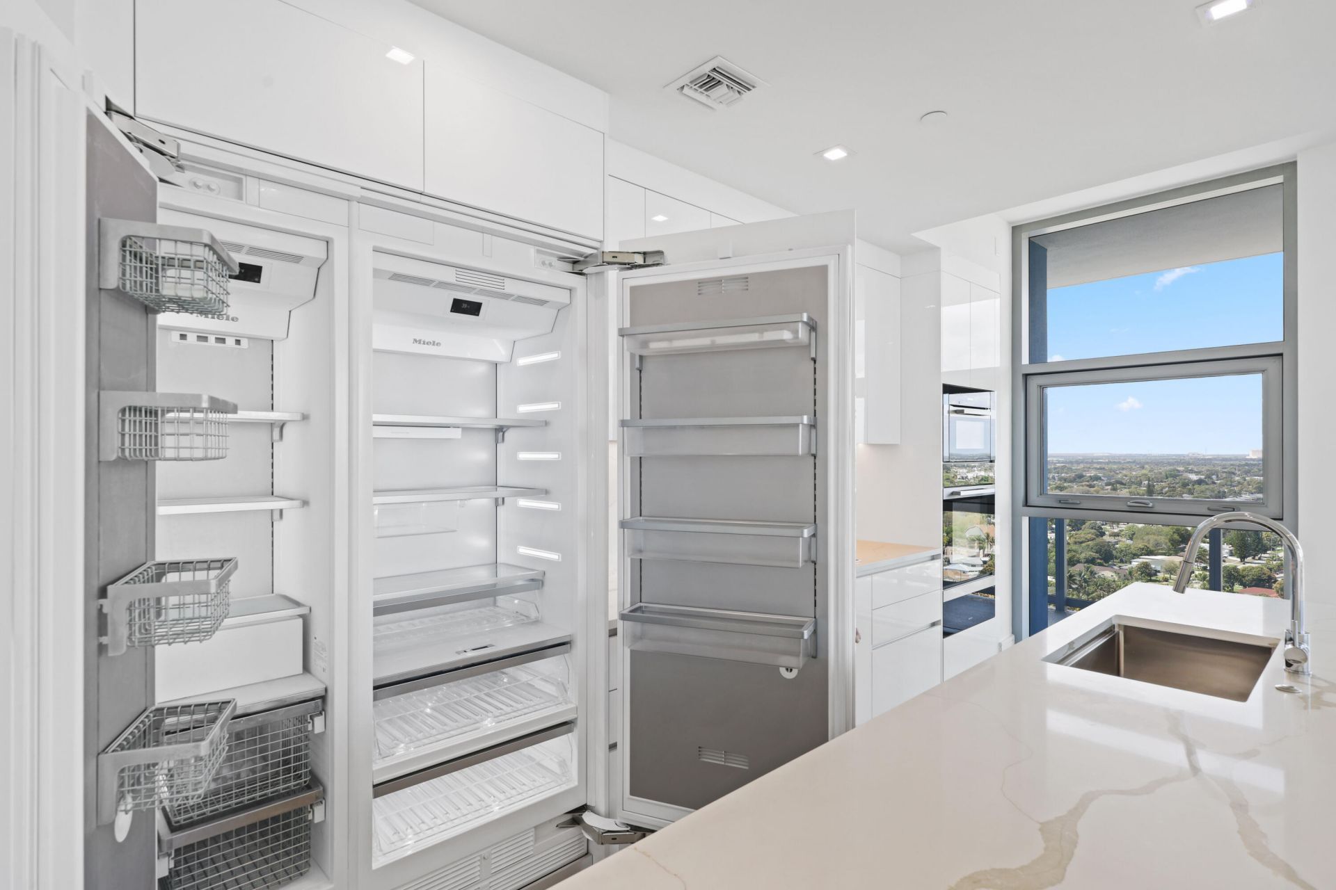 220 Lake Shore Drive, Unit 1823, Lake Park, FL 33403 Photo