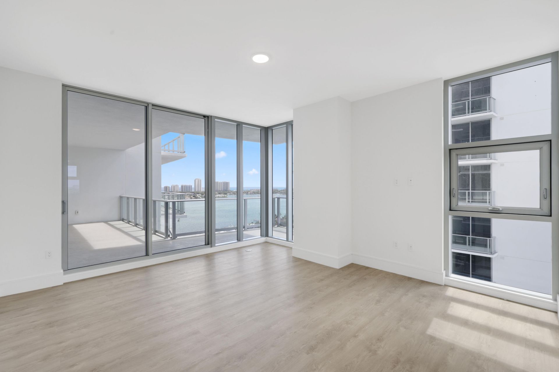 220 Lake Shore Drive, Unit 1823, Lake Park, FL 33403 Photo