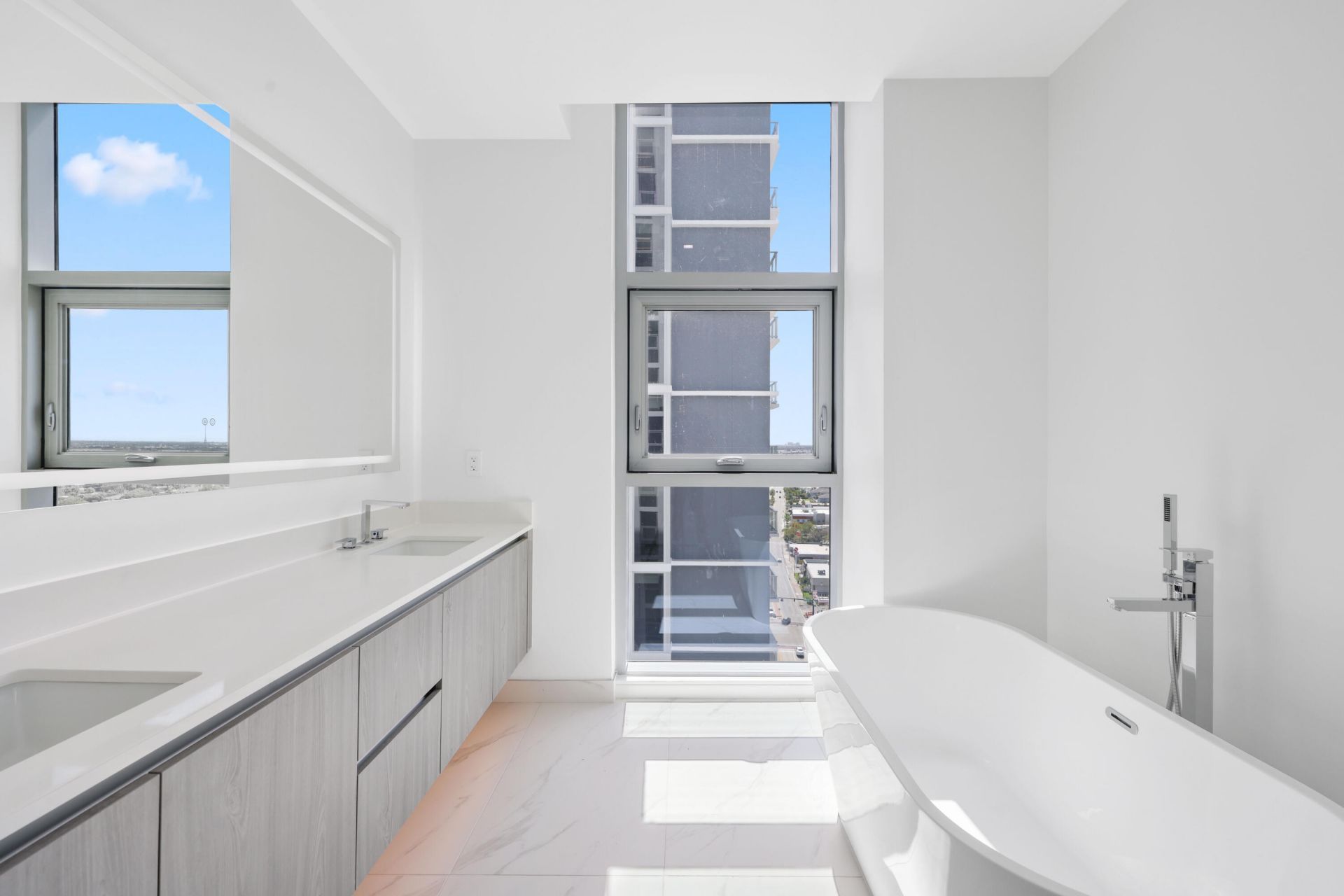 220 Lake Shore Drive, Unit 1823, Lake Park, FL 33403 Photo