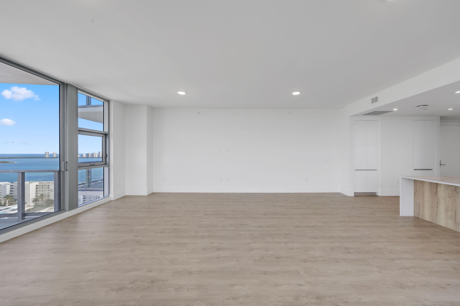 220 Lake Shore Drive, Unit 1823, Lake Park, FL 33403 Photo