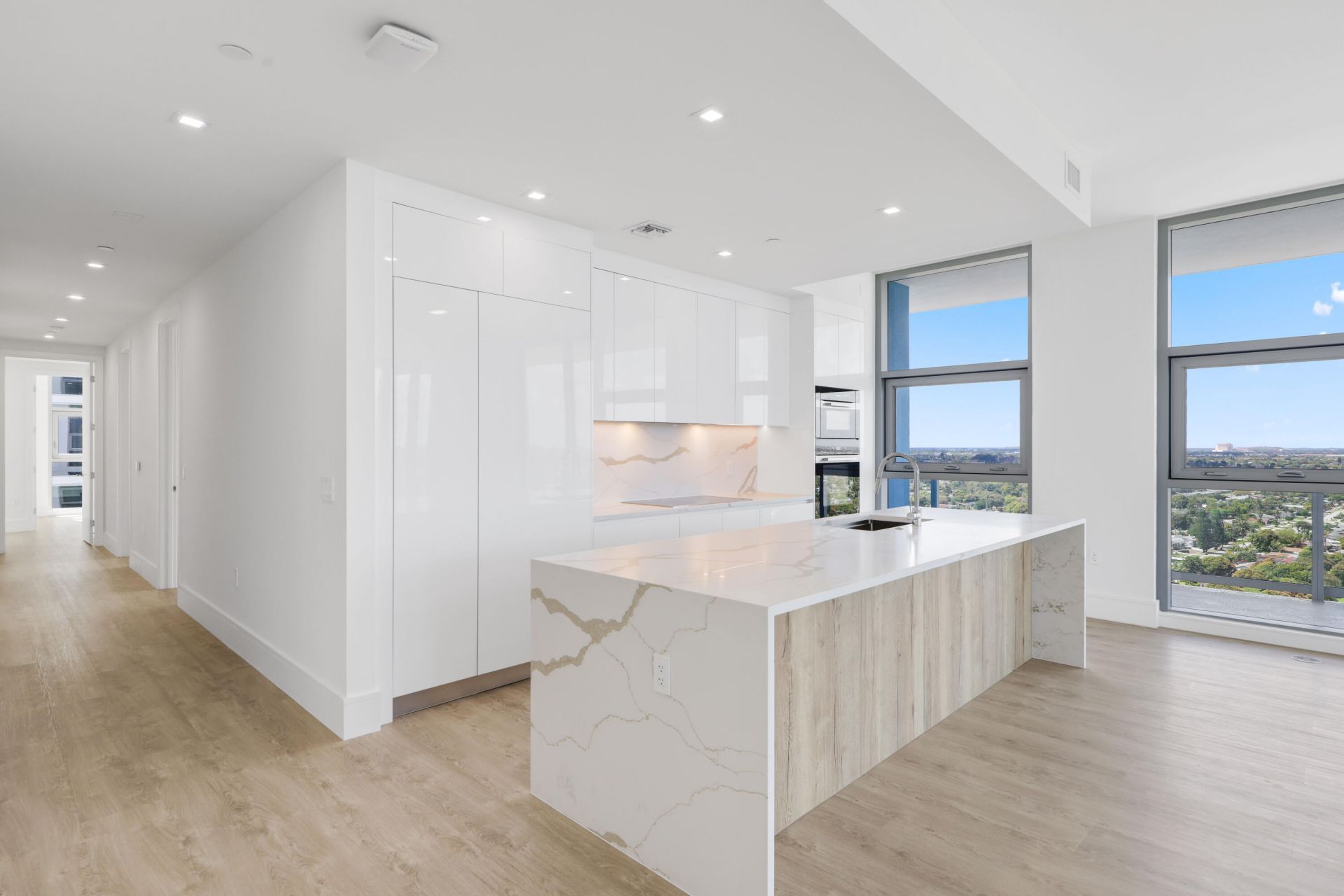 220 Lake Shore Drive, Unit 1823, Lake Park, FL 33403 Photo