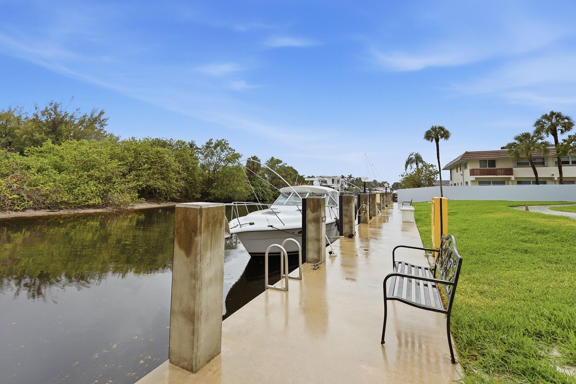 2860 NE 14th Street Causeway, Unit 107, Pompano Beach, FL 33062 Photo