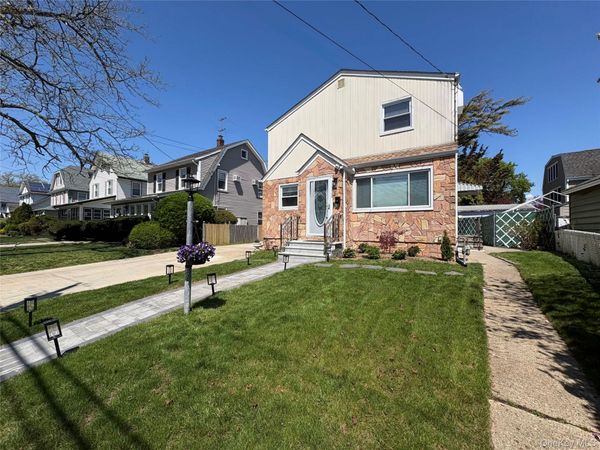 Unit 2, East Rockaway, NY 11563