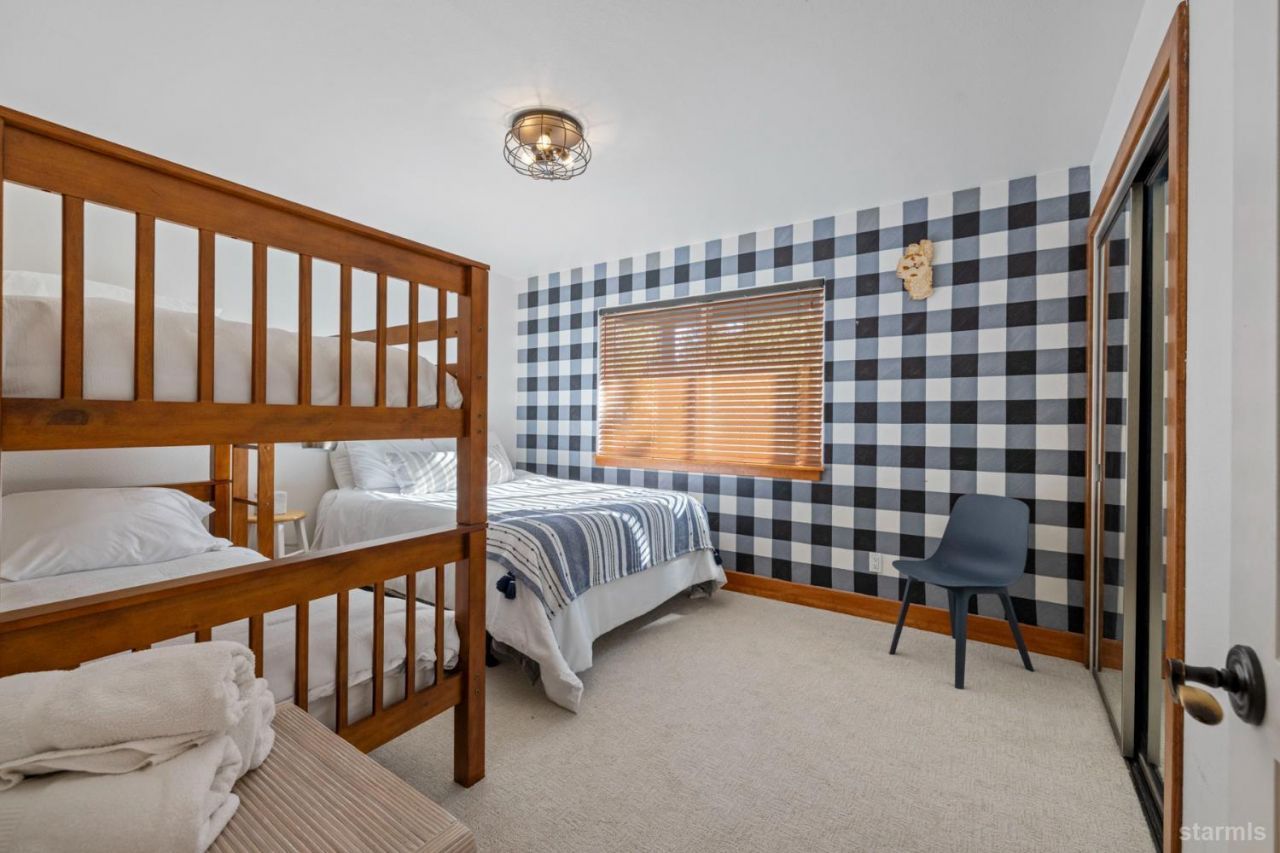 2367 Wasabe Drive, South Lake Tahoe, CA 96150 Photo